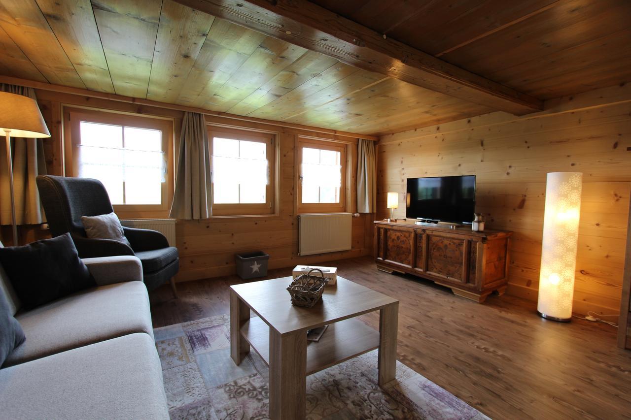 Les Mourriaux Apartment Chateau-d'Oex Luaran gambar