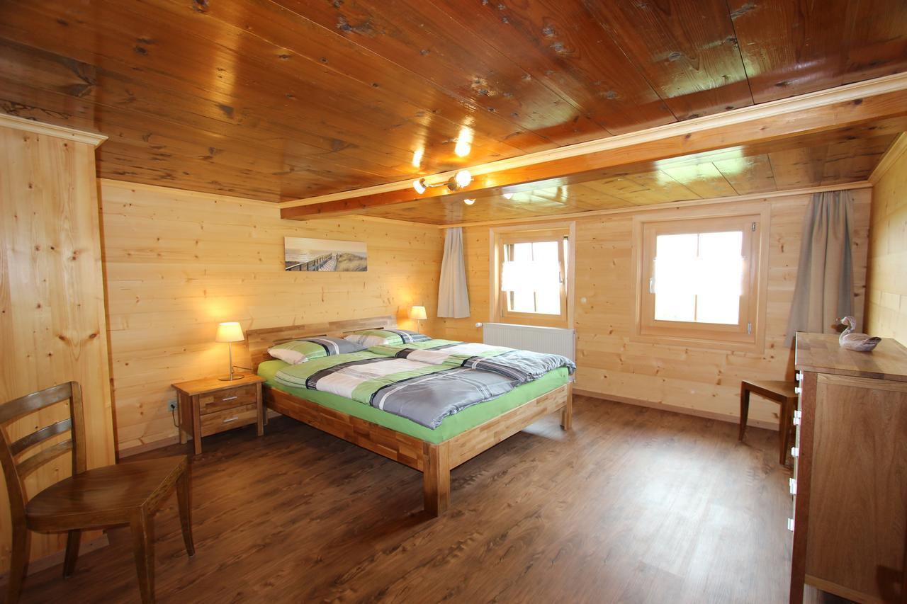 Les Mourriaux Apartment Chateau-d'Oex Luaran gambar
